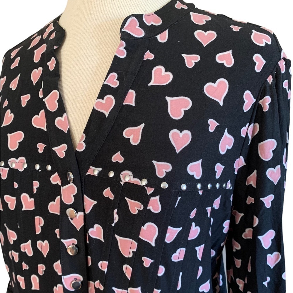 COCOMO 1X Black Pink hearts Plus Size 3/4 sleeve women’s Pintuck tunic blouse - Picture 9 of 13